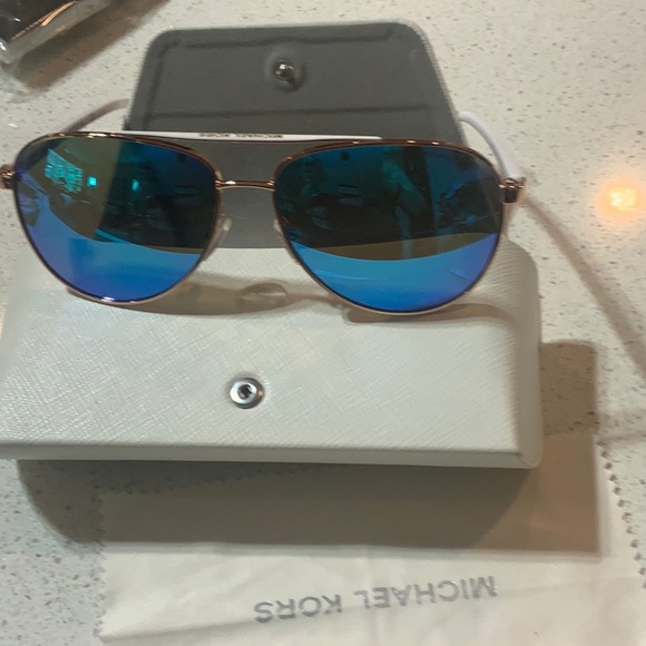 NEW WITHOUT TAG MICHAEL KORS GLASES - Picture 3 of 4